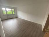 Blick ins Wohnzimmer - 