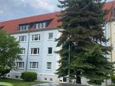 Hausansicht - Etagenwohnung mit 60,90 m&sup2; in Groitzsch b Pegau zur Miete