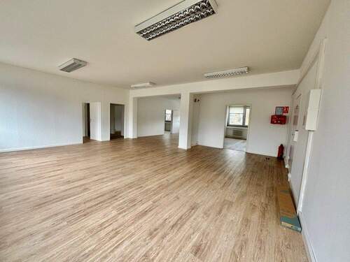 Hauptbüro I - 3 Zimmer Büro zur Miete in München