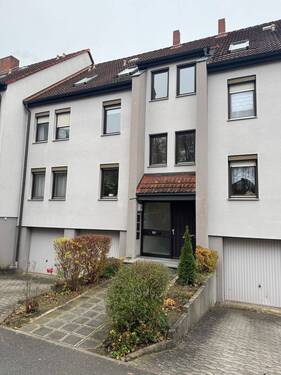 Außenansicht - 2 Zimmer Etagenwohnung zur Miete in Zirndorf