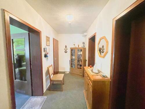 Flur - 2 Zimmer Etagenwohnung zum Kaufen in Bad Breisig