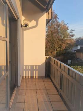 Balkon - 3 Zimmer Etagenwohnung zur Miete in Neufahrn