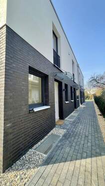 Hausansicht Strassenseite - 