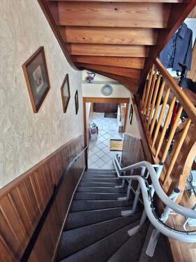 Treppe zur 1. Etage - 