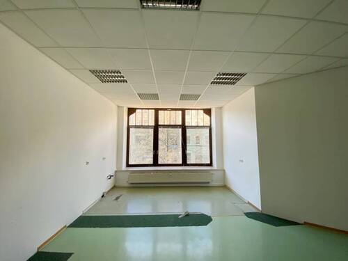 Eingangsbereich - 8 Zimmer Büro in Plauen