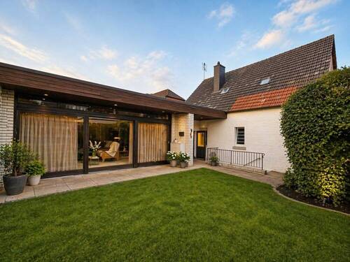 Au&szlig;enansicht mit Garten - 6 Zimmer Mehrfamilienhaus, Wohnhaus in Emsdetten