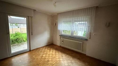 EG: Esszimmer - 6 Zimmer Mehrfamilienhaus, Wohnhaus zum Kaufen in Bietigheim
