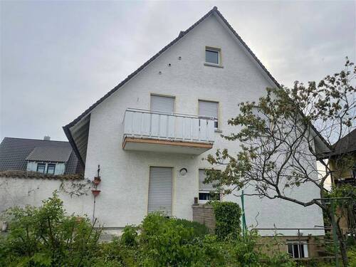 Objektansicht aus Garten - 