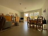 Wohnzimmer - 2-Zimmer-Wohnung im Betreuten Wohnen - Komfortabel und barrierefrei leben