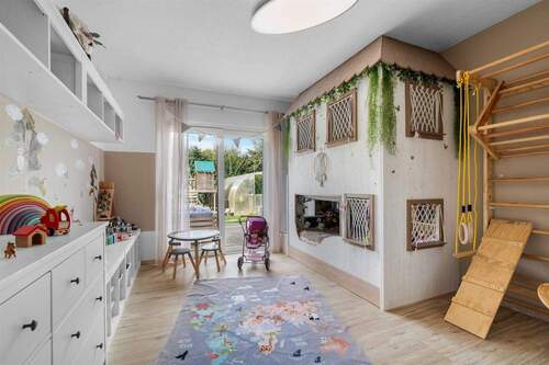 Kinderzimmer EG - 