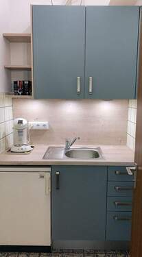 Tee-/Kaffe-Küche, gemeinschaftl. Nutzung - All-In Büro 3a in Köln-Gremberg: 13,5 m², 300€ inkl. Nebenkosten, 247 Zugang