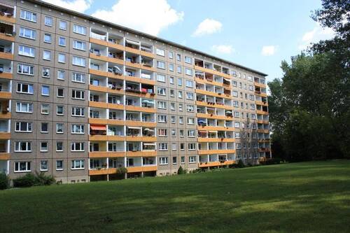 Hausansicht - Etagenwohnung mit 71,20 m&sup2; in Chemnitz zur Miete
