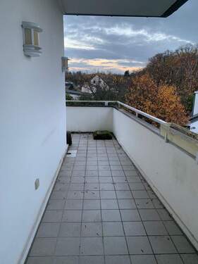 umlaufender Balkon - 