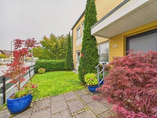 Hauseingang - 4 Zimmer Doppelhaushälfte zur Miete in Germering