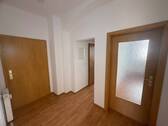 Flur. - 2 Zimmer Etagenwohnung in Chemnitz