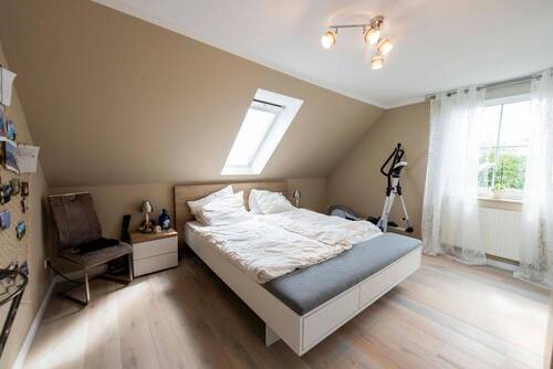 Zimmer 2 - 