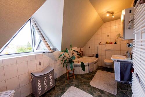 Vollbad mit Eckbadewanne - 
