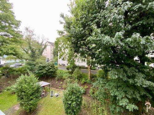 Ausblick - Etagenwohnung mit 65,00 m² in Düsseldorf zur Miete