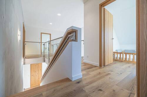 Dachgeschoss - Treppenaufgang - 