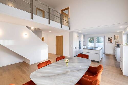 Erdgeschoss - Essbereich mit offener Küche - 