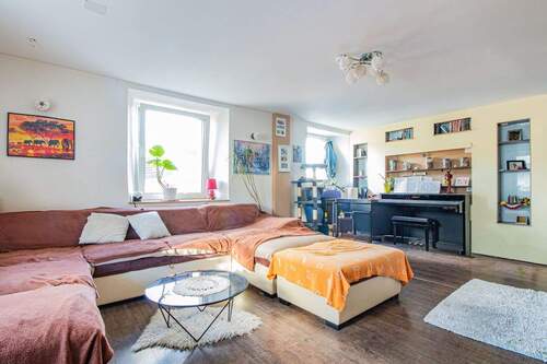 Wohnzimmer - Mehrfamilienhaus, Wohnhaus mit 248,00 m&sup2; in Waldshut-Tiengen zum Kaufen