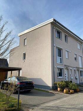 Nordseite - 5 Zimmer Doppelhaushälfte zum Kaufen in Hamburg