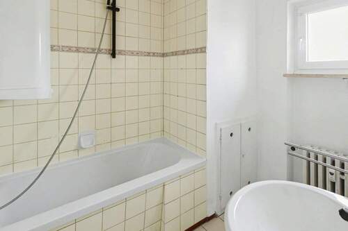 Bad renovierungsbedürftig - 