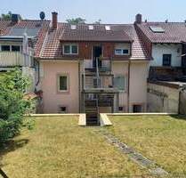 Zwei Wohnunen übereinander, mit 2 separaten Eingängen, Terrasse, Balkonen, Garten und Garage, in St. Ingbert-SÜD (Komplett kernsaniert und renoviert) - Sankt Ingbert