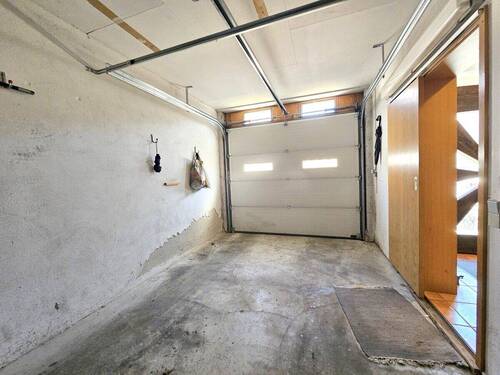 Garage 2 - 