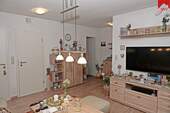 Whg. 2: Wohnzimmer Bild III - 