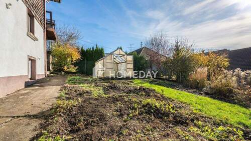 Garten 1 - Einfamilienhaus mit 140,00 m&sup2; in Bad Urach zum Kaufen