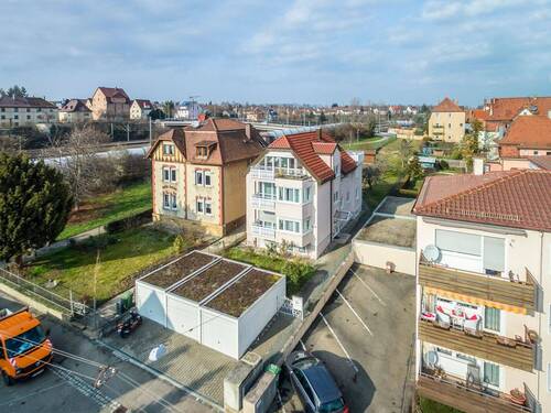 Hausansicht Süd-Ost & GA - 3 Zimmer Etagenwohnung zur Miete in Stuttgart