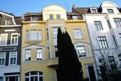 Das Patrizierhaus - super schick und sehr gepflegte Wohnung im Patritzierhaus am Stadtrand Drei bis Vier-Raum mit Balkon