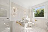 Duschbad mit Fenster - 