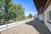 Balkon nach Westen mit Markise - 