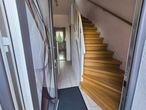 Flur-Treppe EG - 