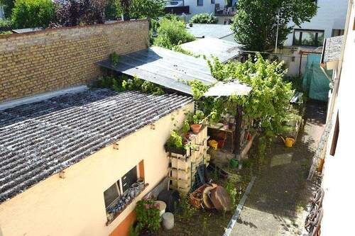 Hof-/Gartenansicht - 8 Zimmer Einfamilienhaus zum Kaufen in Budenheim