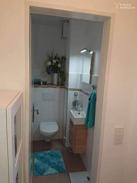 Gäste-WC - 4 Zimmer Etagenwohnung in Traunreut