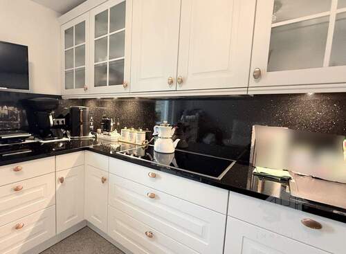 Helle Einbauküche - 