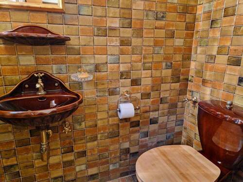 Gäste WC, Erdgeschoss - 