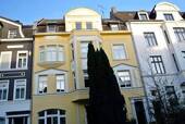 Das Patrizierhaus - super schick und sehr gepflegte Wohnung im Patritzierhaus am Stadtrand Drei bis Vier-Raum mit Balkon