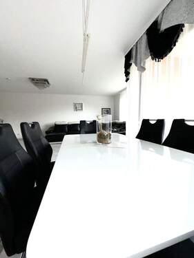 Bild 3 - 4 Zimmer Etagenwohnung in Wiesbaden