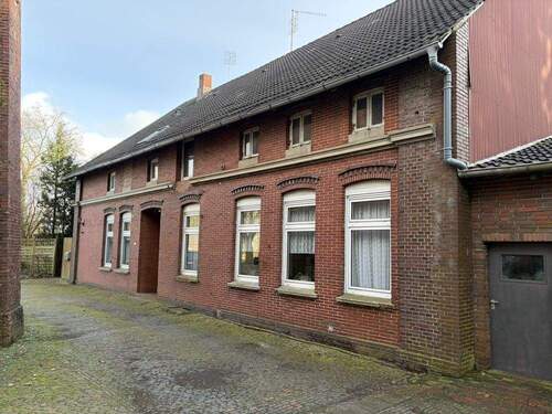 Wohnhaus Eingangsbereich - 