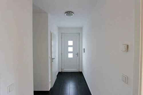 Eingangsbereich - 4 Zimmer Reihenendhaus in Hamburg