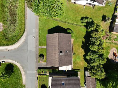 Luftbild 2 - 8 Zimmer Mehrfamilienhaus, Wohnhaus in Altenbeken