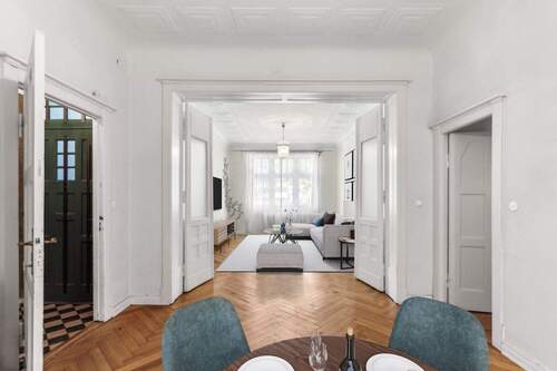 Einrichtungsidee - 5 Zimmer Etagenwohnung in Berlin