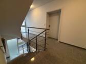 Eingangsbereich Treppenhaus OG - Etagenwohnung mit 63,30 m² in Herford zum Kaufen