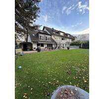 Wohnensemble, 3 MFH, mit zwei exklusiven Erdgeschosswohnungen 143 m² & 78 m² zur Selbstnutzung! - Mülheim Styrum