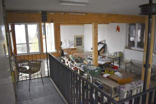 Blick vom 1. OG ins Atelier - 