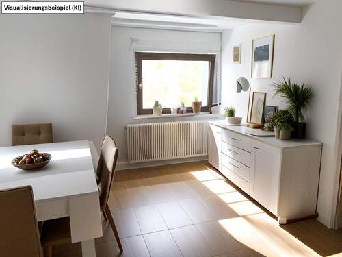 Esszimmer mit Zugang zum Zierbalkon - 